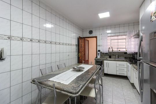 Casa para alugar com 2 quartos, 270m² em Vila Galvão, Guarulhos
