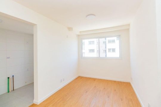 Sala de apartamento à venda com 2 quartos, 59m² em Jardim Sabará, Porto Alegre