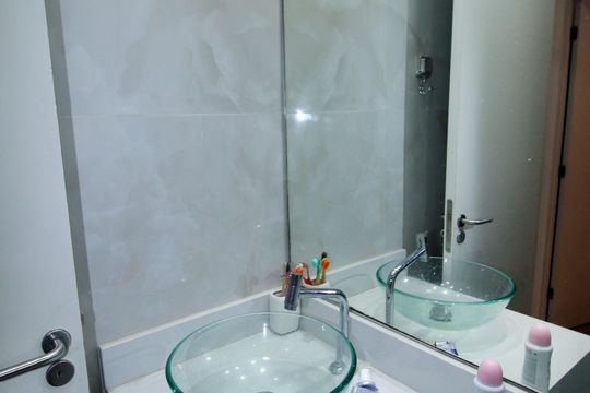 Banheiro de apartamento à venda com 2 quartos, 50m² em Vista Alegre, Rio de Janeiro