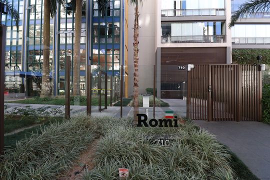 Fachada  de apartamento à venda com 1 quarto, 41m² em Vila Romana, São Paulo