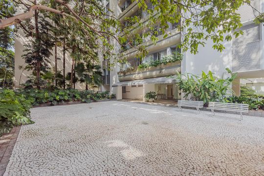 Fachada de apartamento à venda com 3 quartos, 94m² em Pinheiros, São Paulo