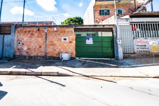 Casa para alugar com 2 quartos, 50m² em Trevo, Belo Horizonte