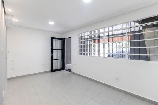 Casa à venda com 2 quartos, 108m² em Itaquera, São Paulo
