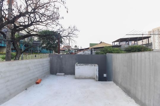 Sacada de casa à venda com 2 quartos, 108m² em Itaquera, São Paulo
