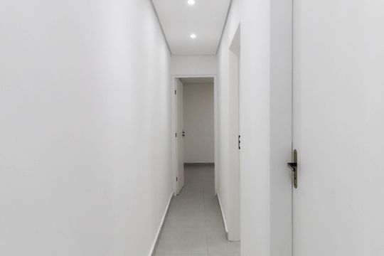 Corredor de casa à venda com 2 quartos, 108m² em Itaquera, São Paulo