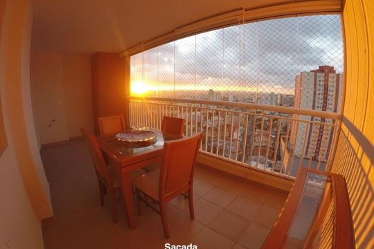 Apartamento à venda com 3 quartos, 116m² em Vila Valparaíso, Santo André