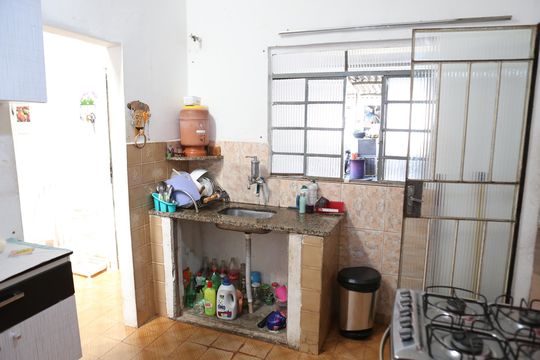 Cozinha de casa à venda com 2 quartos, 360m² em Água Branca, Contagem