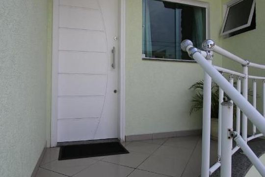 Casa à venda com 3 quartos, 250m² em Vila Santa Teresa, Santo André