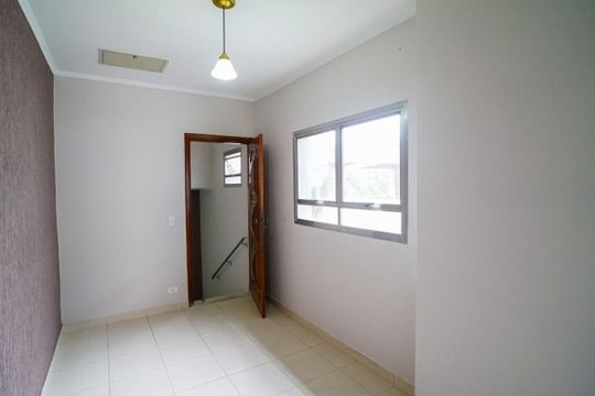Casa à venda com 3 quartos, 283m² em Vila Eldizia, Santo André