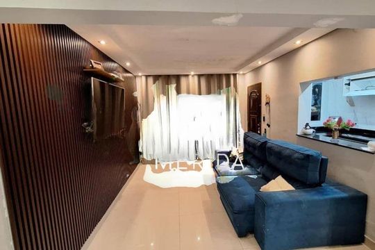 Casa à venda com 2 quartos, 141m² em Vila Luzita, Santo André