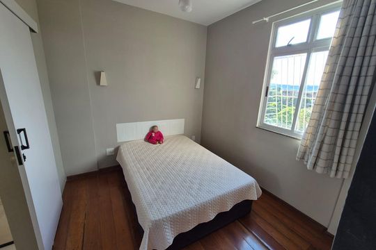 Quarto de apartamento à venda com 3 quartos, 90m² em Nova Cachoeirinha, Belo Horizonte