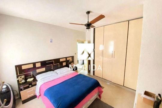 Casa à venda com 7 quartos, 303m² em Paraíso, Santo André