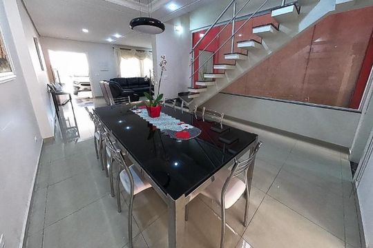 Casa à venda com 4 quartos, 150m² em Vila Assunção, Santo André