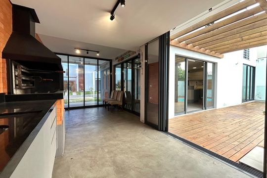 Área gourmet de casa de condomínio para alugar com 4 quartos, 210m² em Campeche, Florianópolis