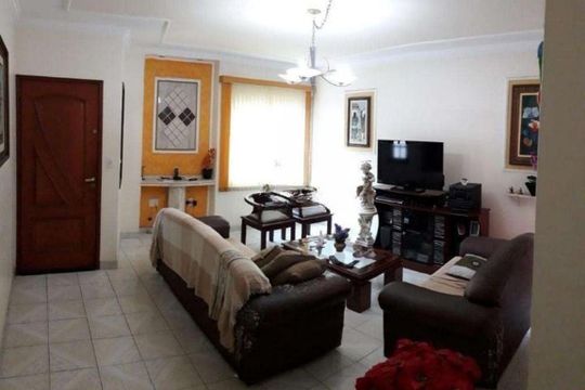 Casa à venda com 3 quartos, 135m² em Santa Maria, São Caetano do Sul
