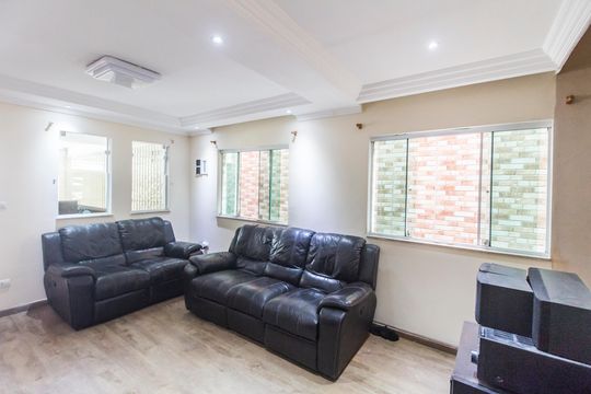 Casa para alugar com 2 quartos, 370m² em Parque Viana, Barueri