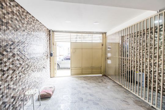 Garagem de casa para alugar com 2 quartos, 370m² em Parque Viana, Barueri