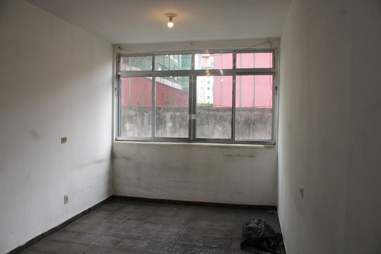 Sala de kitnet/studio à venda com 1 quarto, 30m² em Liberdade, São Paulo