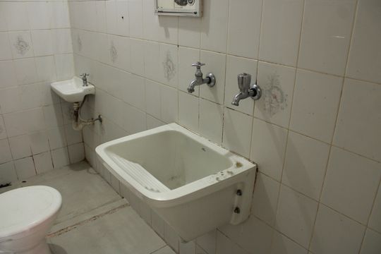 Banheiro de kitnet/studio à venda com 1 quarto, 30m² em Liberdade, São Paulo