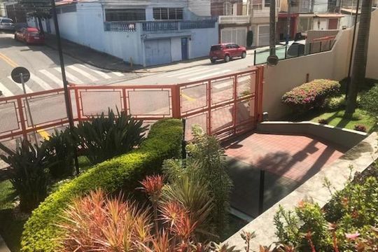 Apartamento à venda com 2 quartos, 81m² em Vila Valparaíso, Santo André