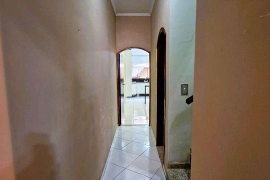 Casa à venda com 4 quartos, 208m² em Parque das Nações, Santo André