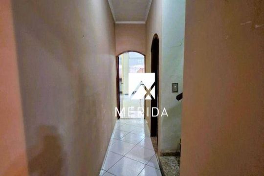 Casa à venda com 4 quartos, 208m² em Parque das Nações, Santo André