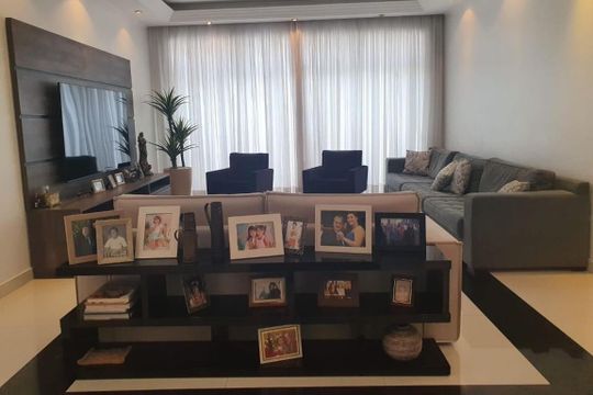 Casa à venda com 5 quartos, 567m² em Jardim, Santo André