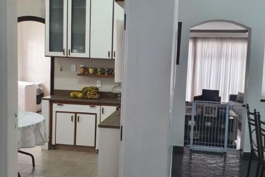 Casa à venda com 5 quartos, 567m² em Jardim, Santo André