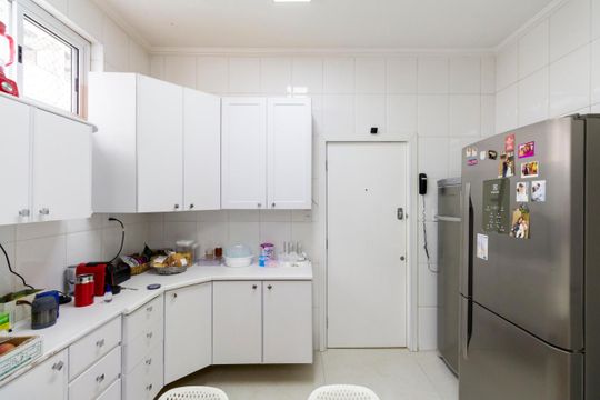 Apartamento à venda com 3 quartos, 174m² em Santa Cecilia, São Paulo