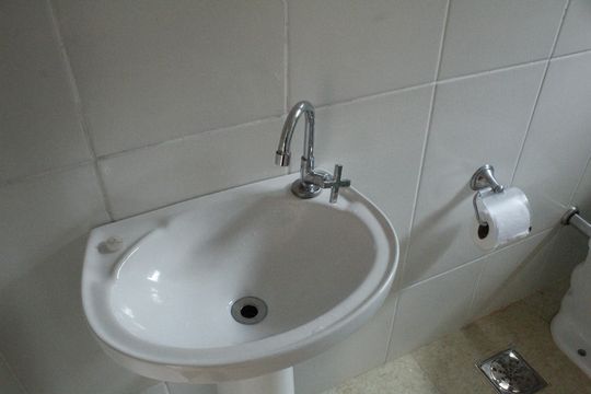 Banheiro Social de apartamento para alugar com 2 quartos, 120m² em Jacarepaguá, Rio de Janeiro