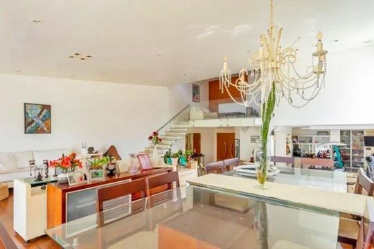 Casa à venda com 3 quartos, 384m² em Jardim, Santo André