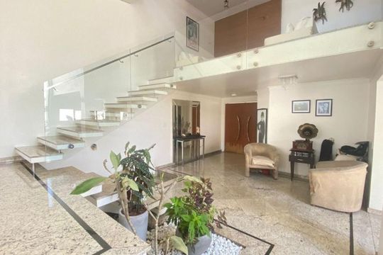 Casa à venda com 3 quartos, 384m² em Jardim, Santo André