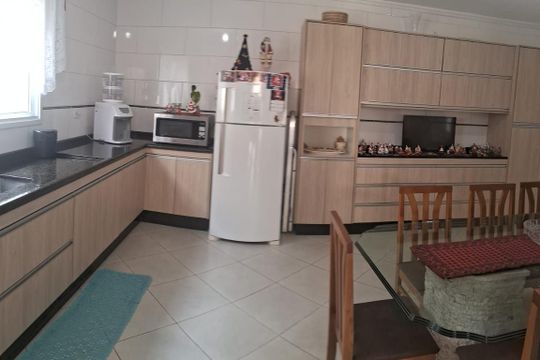 Casa à venda com 2 quartos, 199m² em Vila Clarice, Santo André