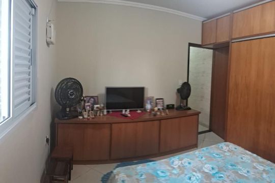 Casa à venda com 2 quartos, 199m² em Vila Clarice, Santo André