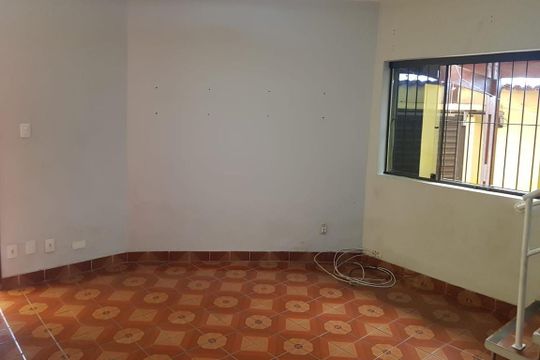 Casa à venda com 2 quartos, 113m² em Campestre, Santo André