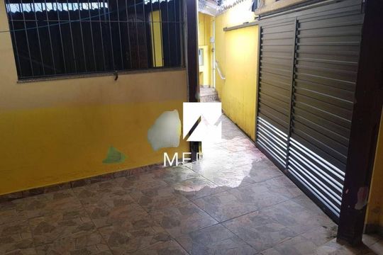 Casa à venda com 2 quartos, 113m² em Campestre, Santo André