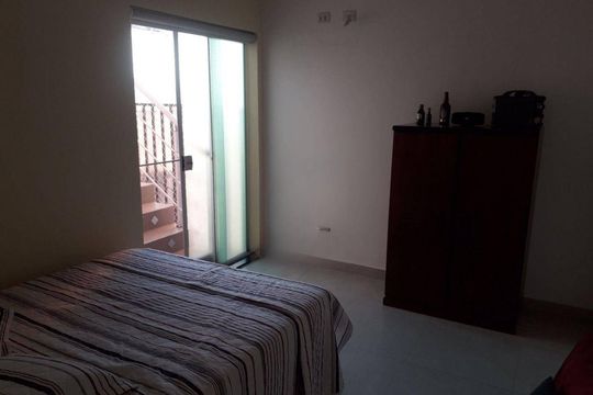 Casa à venda com 3 quartos, 200m² em Vila Valparaíso, Santo André