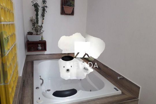Casa à venda com 3 quartos, 200m² em Vila Valparaíso, Santo André
