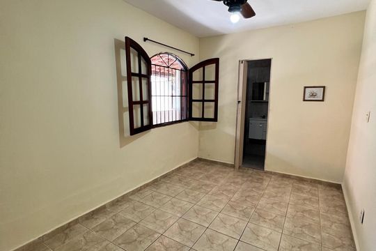 Casa para alugar com 3 quartos, 200m² em Jardim Atlântico Central, Maricá