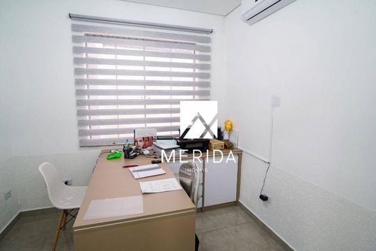 Casa à venda com 3 quartos, 225m² em Vila Assunção, Santo André