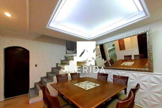Casa à venda com 4 quartos, 238m² em Barcelona, São Caetano do Sul