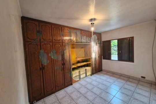 Casa à venda com 3 quartos, 228m² em Campestre, Santo André