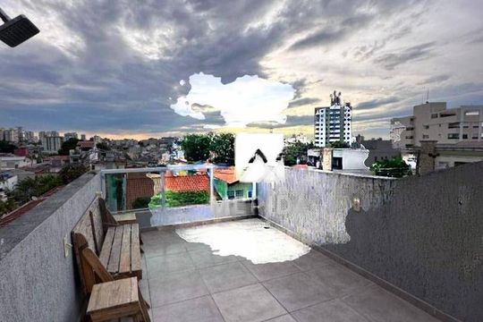 Casa à venda com 2 quartos, 135m² em Campestre, Santo André