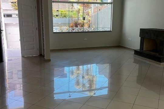 Casa à venda com 4 quartos, 360m² em Vila Assunção, Santo André
