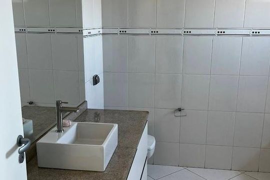 Casa à venda com 4 quartos, 360m² em Vila Assunção, Santo André