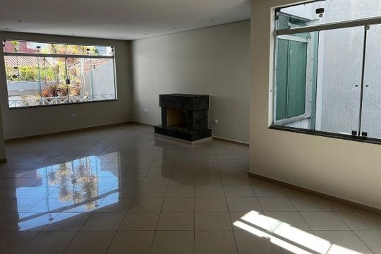Casa à venda com 4 quartos, 360m² em Vila Assunção, Santo André