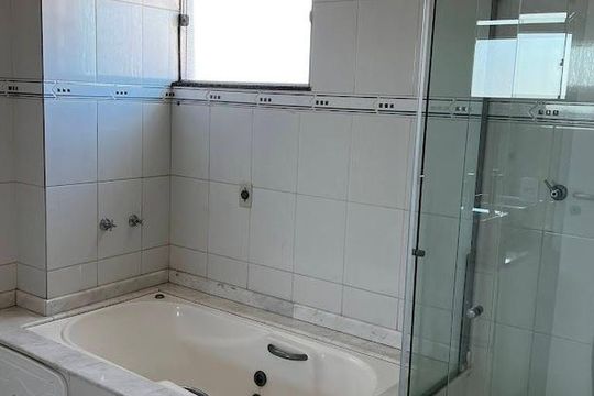 Casa à venda com 4 quartos, 360m² em Vila Assunção, Santo André
