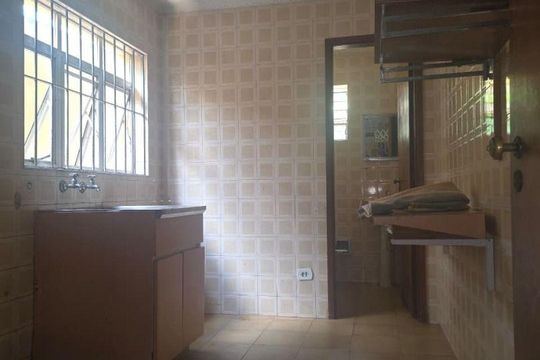 Casa à venda com 3 quartos, 300m² em Vila Valparaíso, Santo André