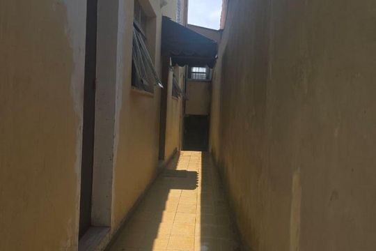 Casa à venda com 3 quartos, 300m² em Vila Valparaíso, Santo André