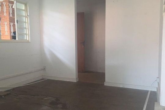 Casa à venda com 3 quartos, 300m² em Vila Valparaíso, Santo André
